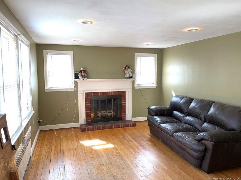 203 High St, Manchester, CT 06040