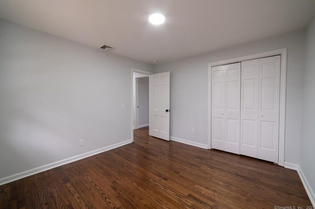 93 Lockwood Dr, Watertown CT  06795-2511 exterior