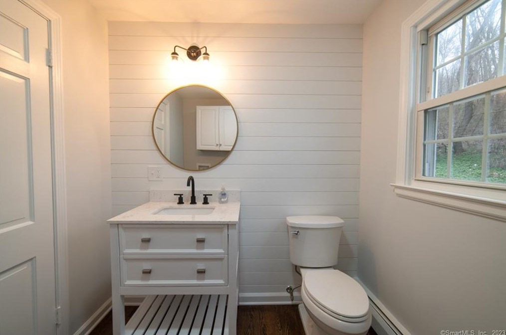 93 Lockwood Dr, Watertown CT  06795-2511 exterior