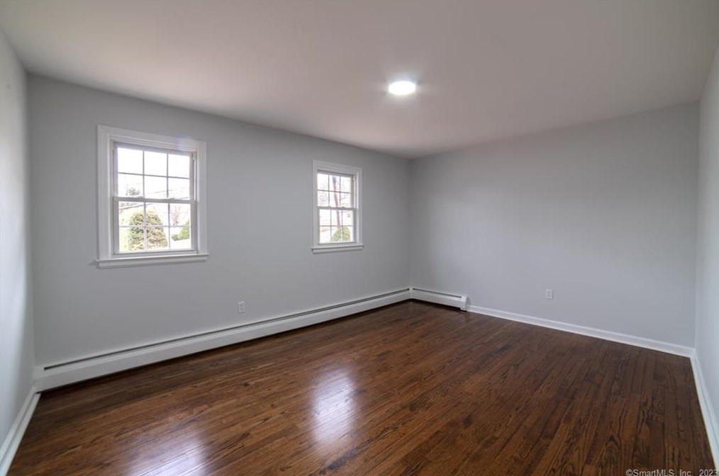 93 Lockwood Dr, Watertown CT  06795-2511 exterior