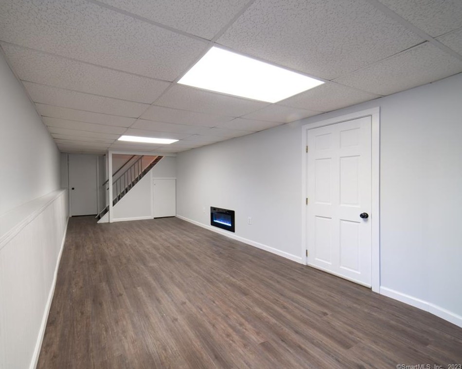 93 Lockwood Dr, Watertown CT  06795-2511 exterior