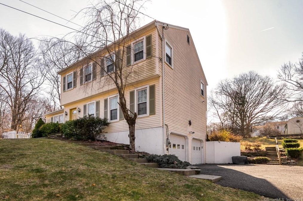 62 Reservoir Rd, Northville CT  06776-3059 exterior