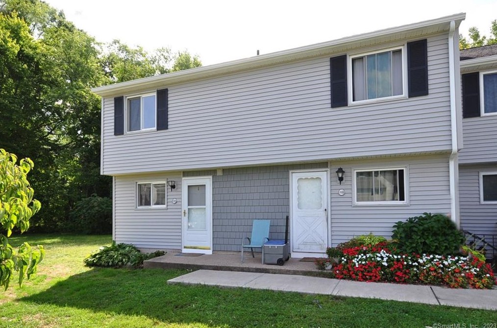 16 Seymour Rd #16a, East Granby, CT 06026