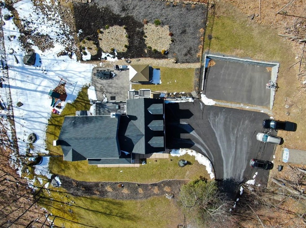130 Wildewood Run, Bristol, CT 06010