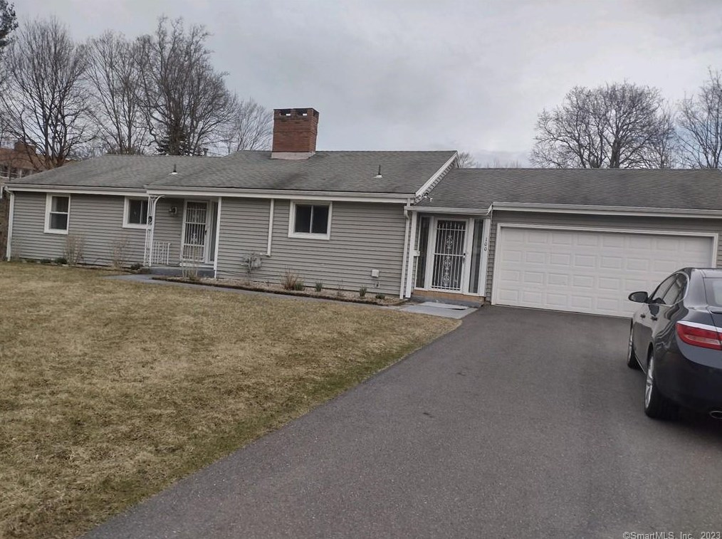 100 Round Hill Rd, New Britain, CT 06052