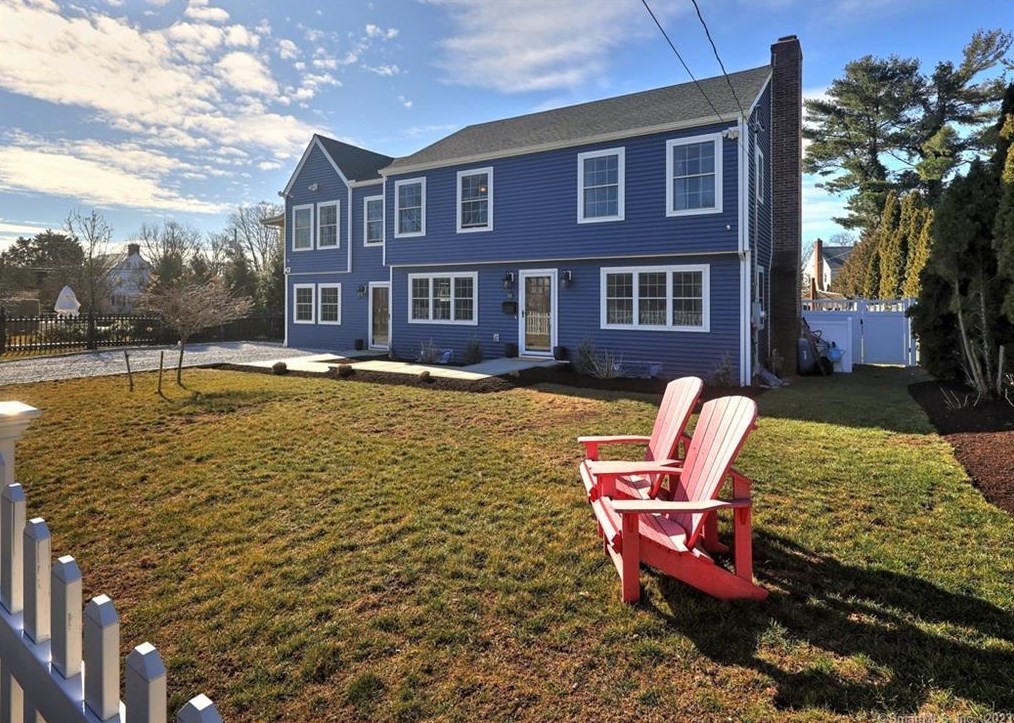 111 Sturges, Fairfield, CT 06824