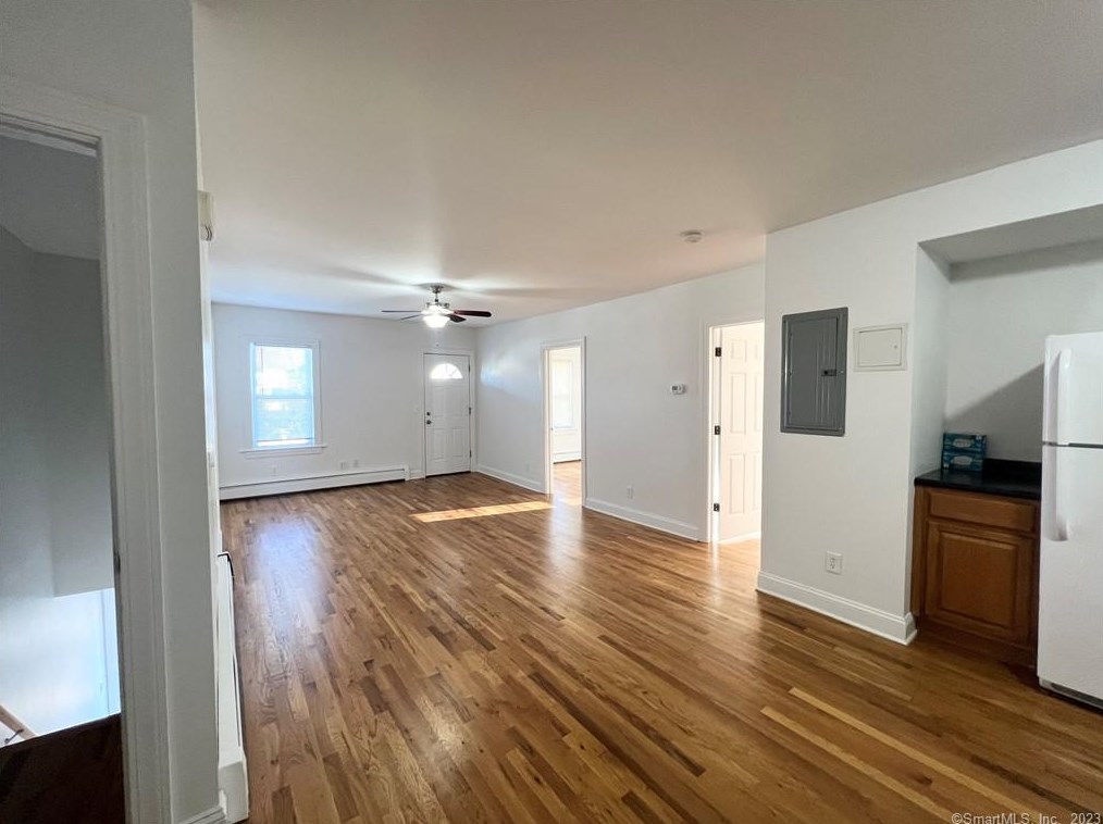 70 Grove St #2fl, Ansonia, CT 06401