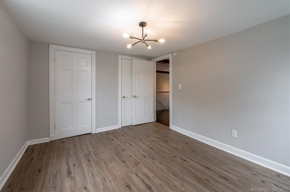 17 Pleasant St, Cromwell CT  06416-2323 exterior