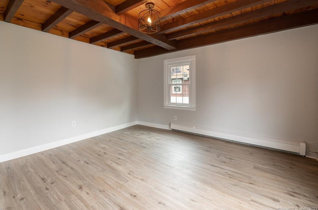 17 Pleasant St, Cromwell CT  06416-2323 exterior