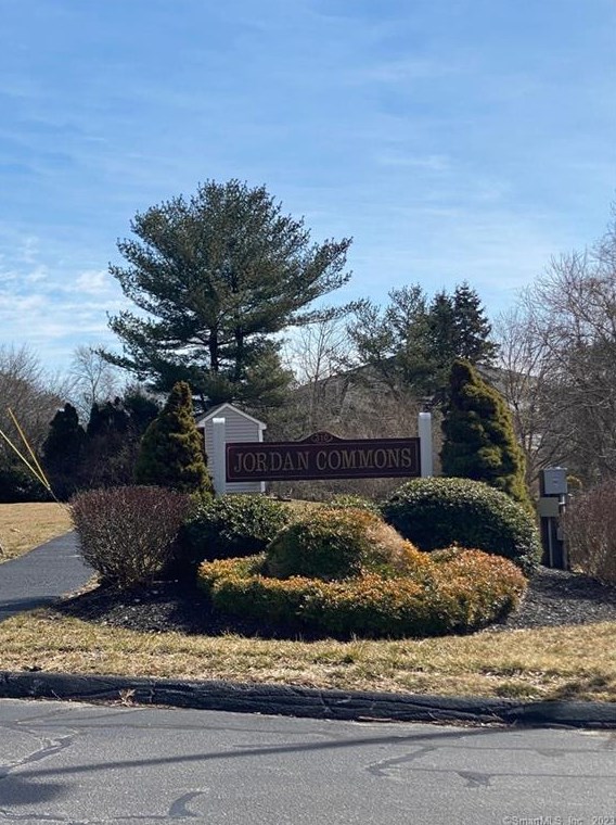 310 Boston Post Rd #10, Waterford, CT 06385