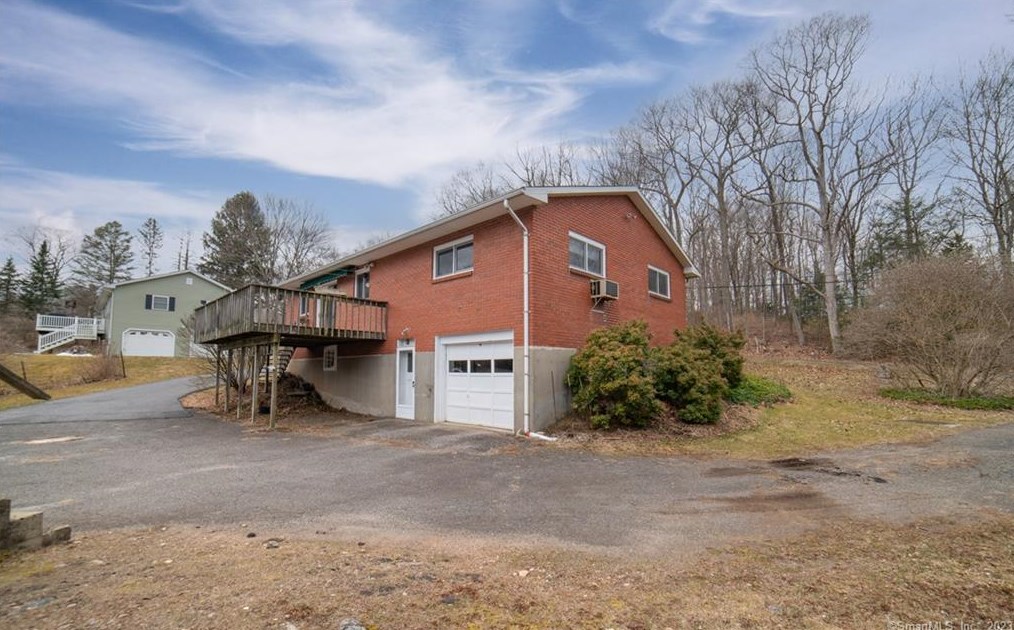 145 Jacob Rd, Southbury, CT 06488-2725