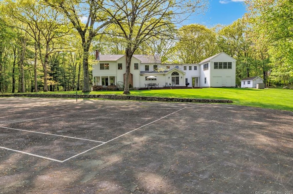42 Silver Ridge Cmn, Weston, CT 06883-2446