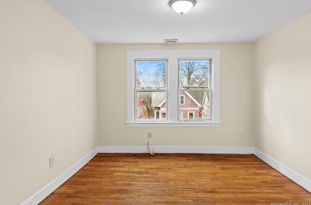 551 Winthrop Ave, New Haven, CT 06511