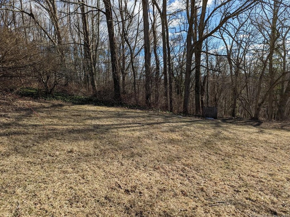 66 Ball Hill Rd, Storrs Mansfield, CT 06268