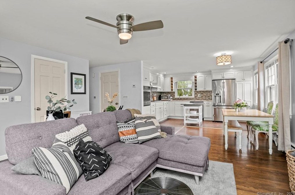 22 Harris St, Norwalk, CT 06850