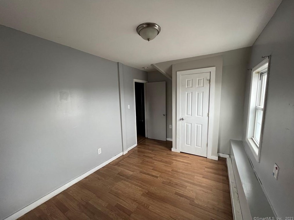 701 Hallett St #4l, Bridgeport, CT 06608