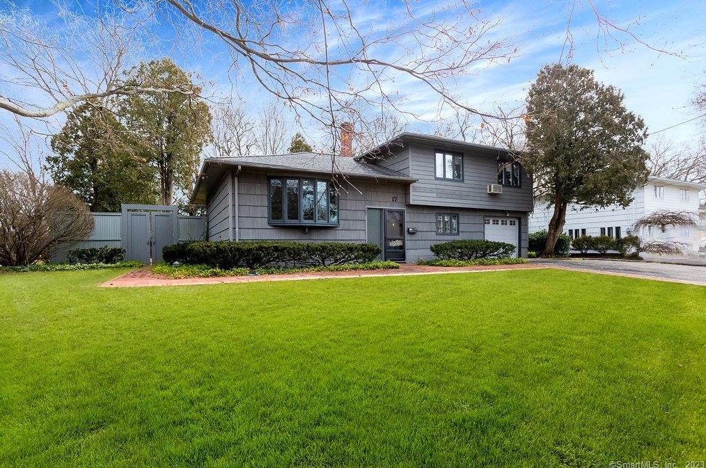 17 Sniffen Rd, Westport, CT 06880-1222