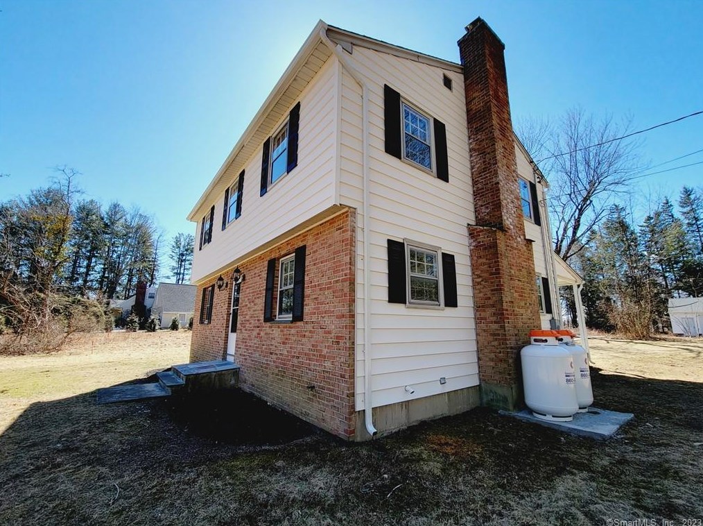 80 Old Hawleyville Rd, Bethel, CT 06801