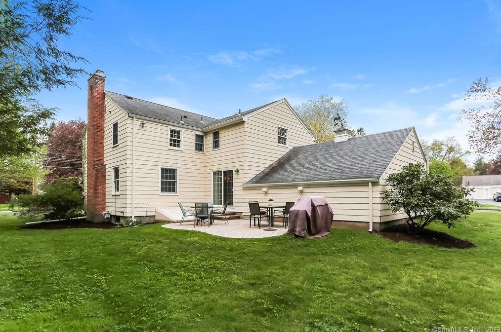 172 Robin Rd, Glastonbury, CT 06033