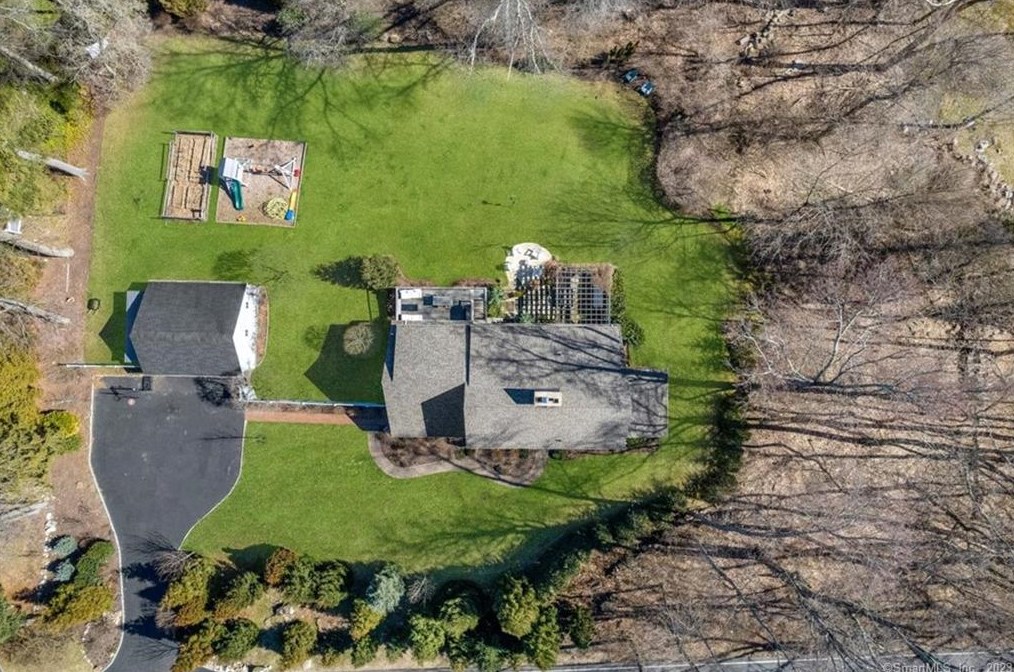 42 Bayberry Ln, Westport, CT 06880