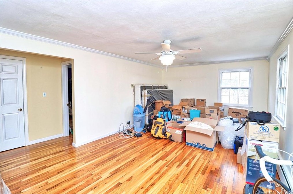 165 Lum Lot Rd, Southbury CT  06488-1960 exterior