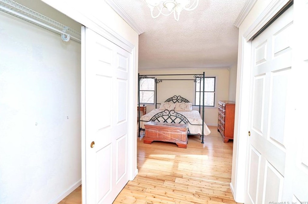 165 Lum Lot Rd, Southbury CT  06488-1960 exterior