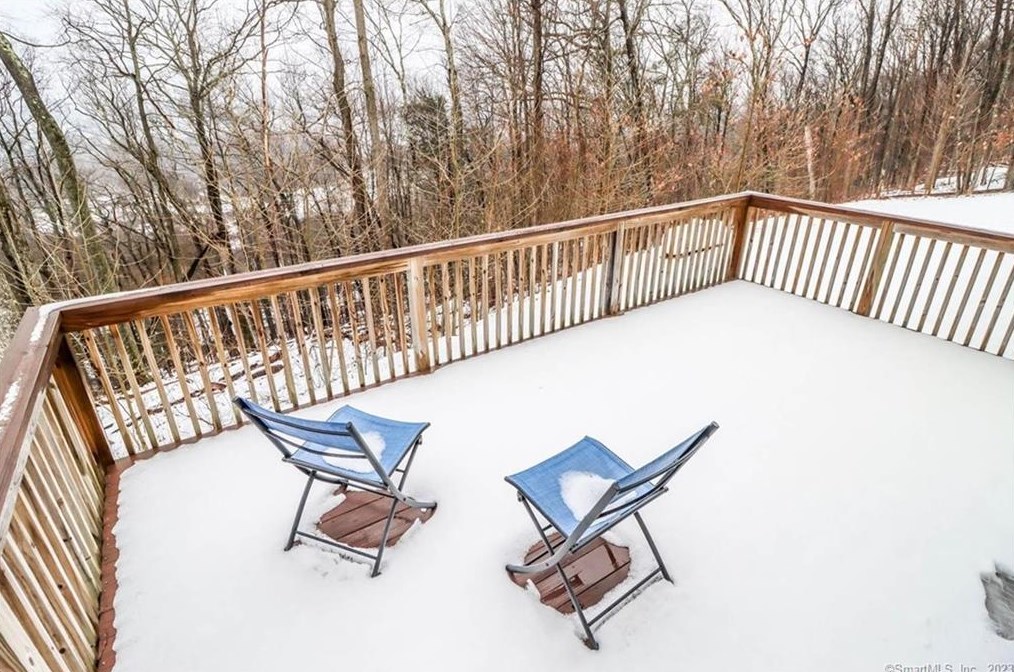 186 Pumpkin Hill Rd, Northville CT  06776-4654 exterior