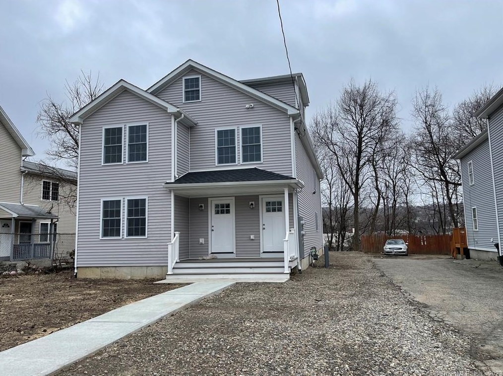 22 Lester St #b, Ansonia, CT 06401