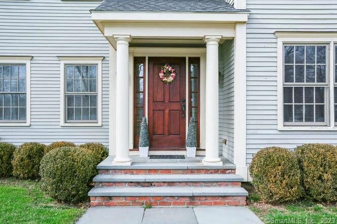283 Mill Hill, Southport, CT 06890
