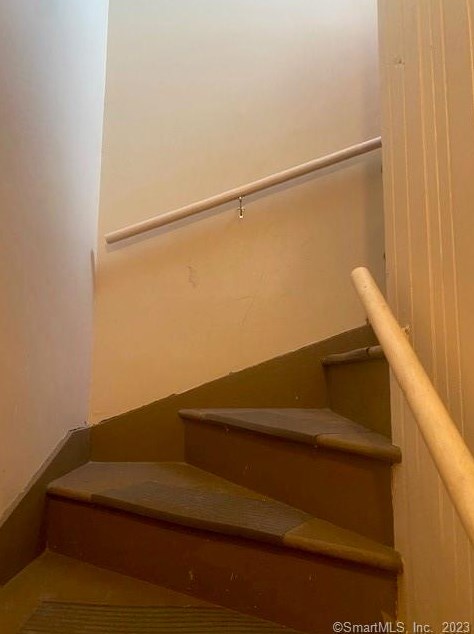 62 Preston St, Hartford CT 06114-2619 exterior