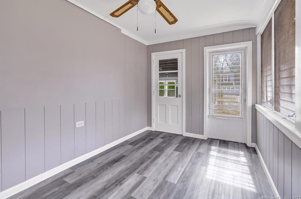 535 Robin Ln, Stratford CT  06614-2417 exterior