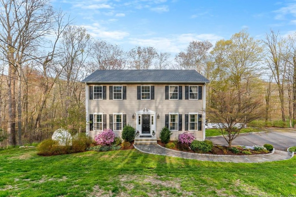 150 Judd Rd, Bridgeport, CT 06612