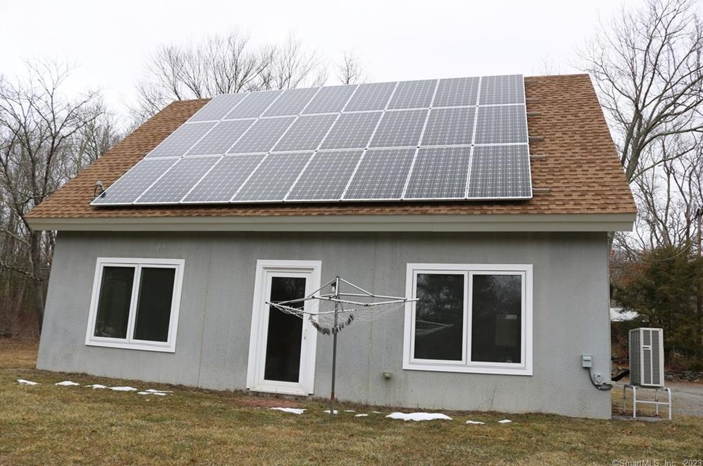 62 Perkins Rd, Litchfield, CT 06759