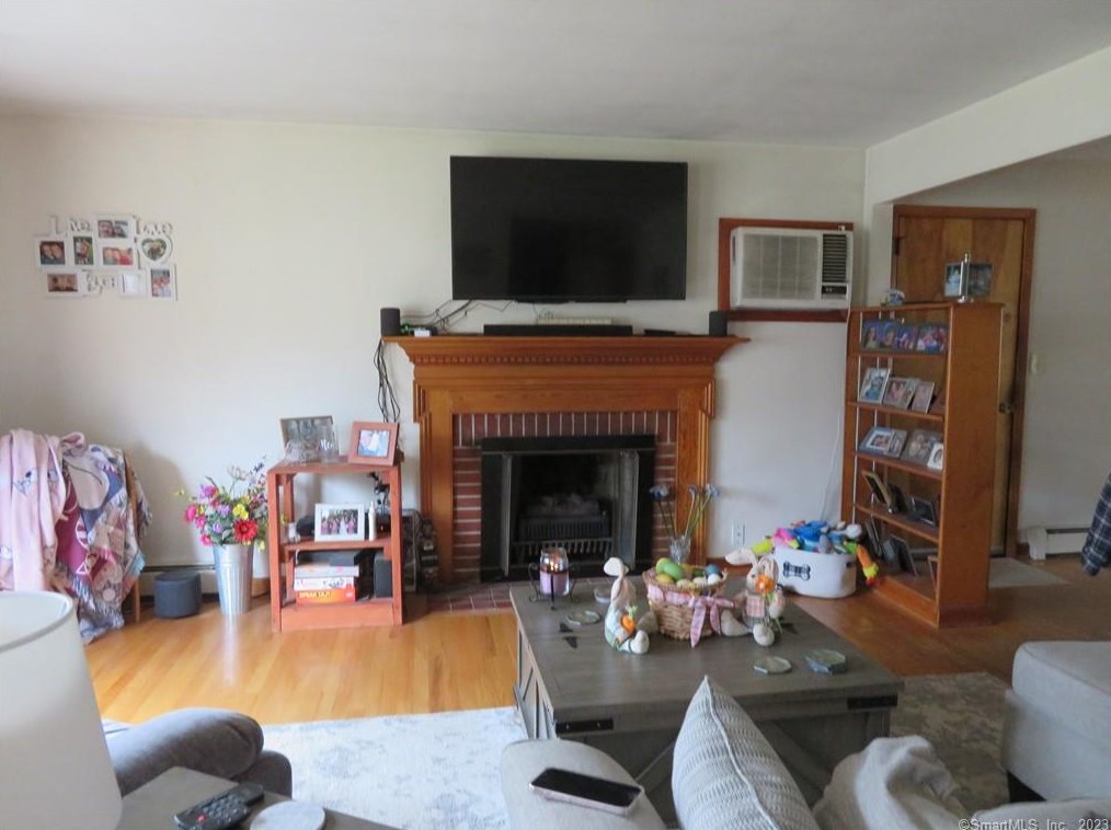621 Dogwood, Cheshire, CT 06410