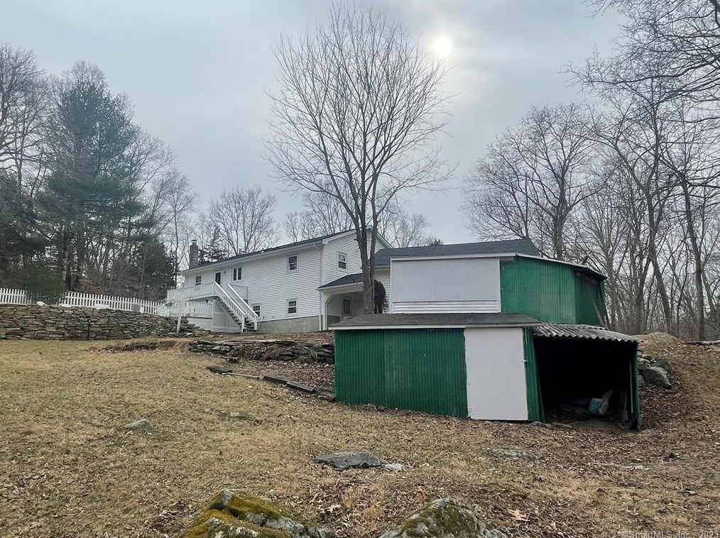 6 Milltown Rd, North Stonington CT  06359-1205 exterior