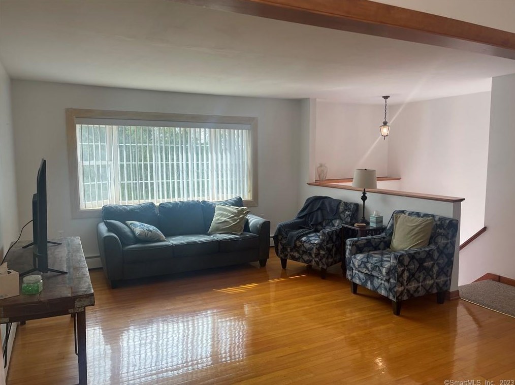 6 Milltown Rd, North Stonington, CT 06359