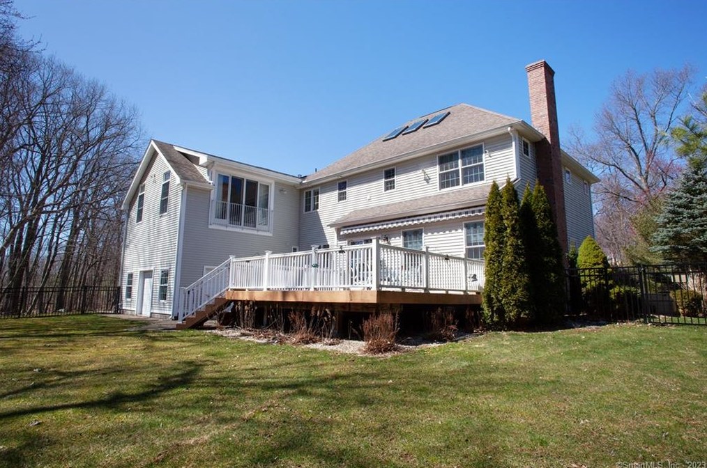 3 Nauset Ln, Unionville CT  06085-1490 exterior