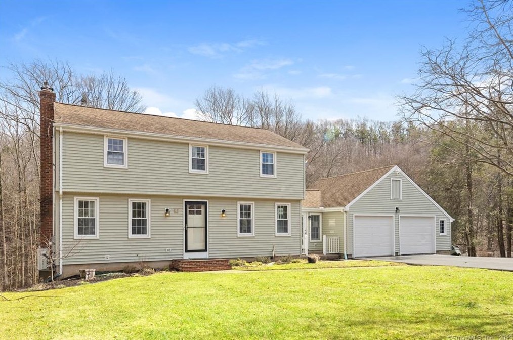 78 E Mountain Dr, Southington, CT 06489