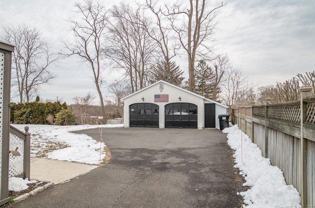7 Rochambeau Ave, Ridgefield, CT 06877