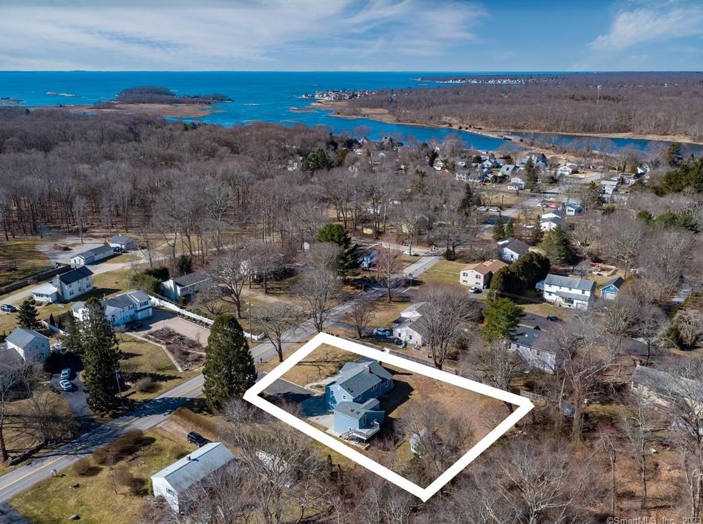15 Old Black Point Rd, Niantic, CT 06357