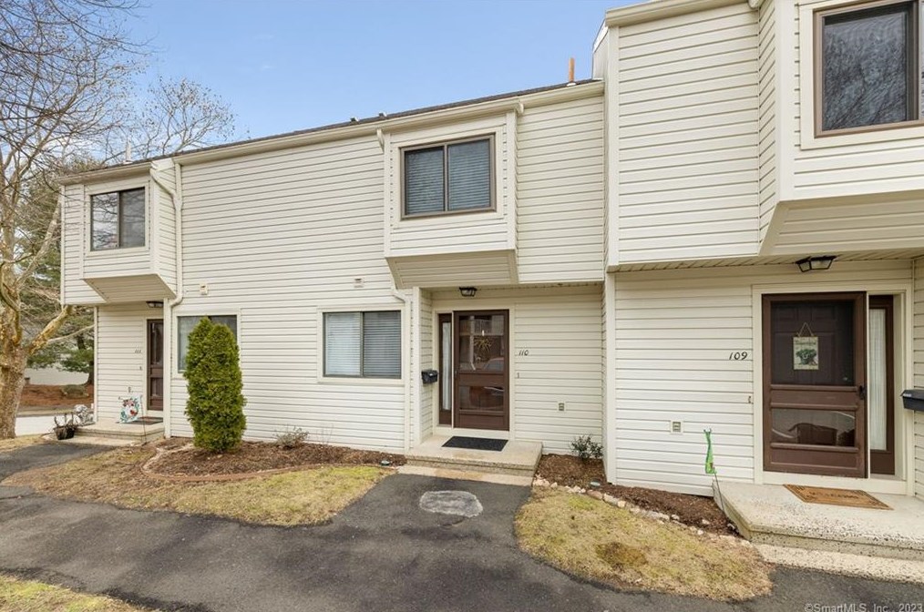 85 N Main St #110, East Hampton, CT 06424