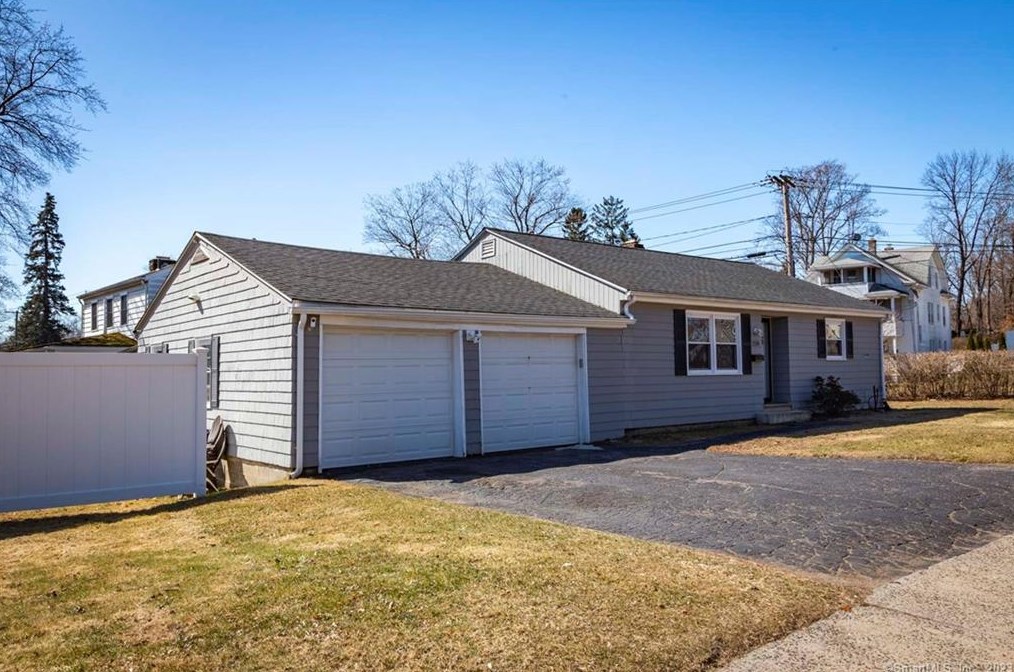 228 W Main St, Plainville, CT 06062