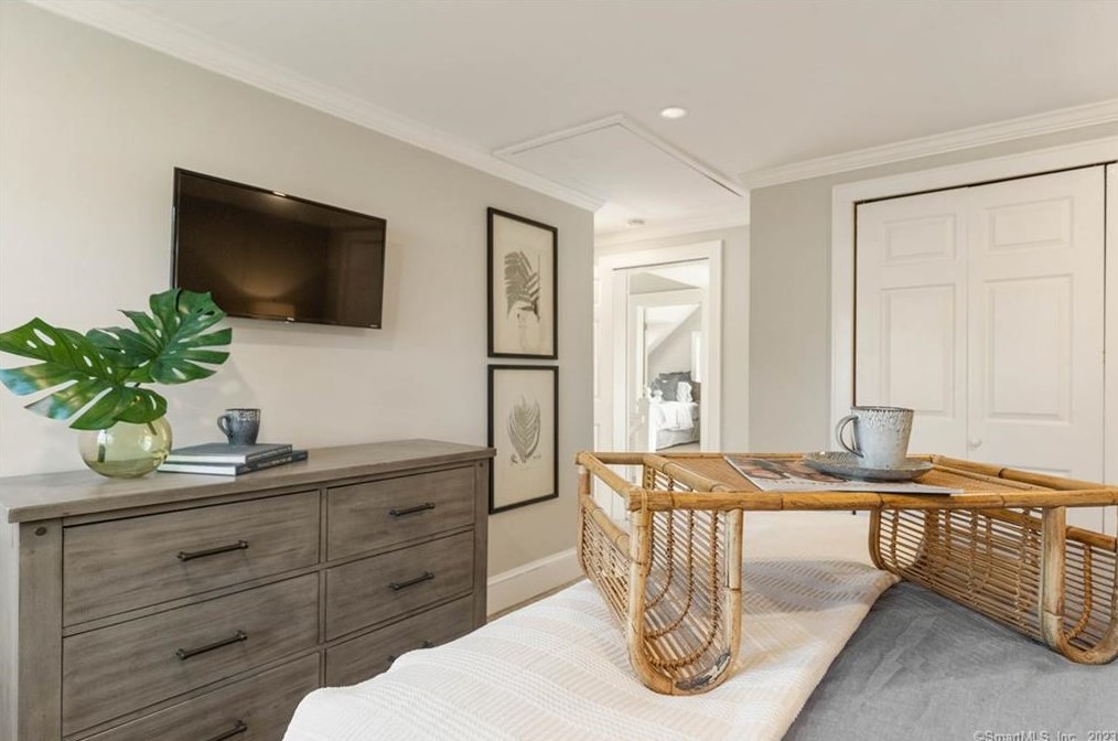 7 Short St, Westport CT  06880-2047 exterior