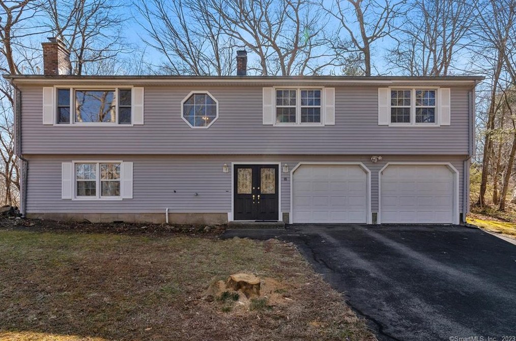 65 Barnshed Ln, Guilford, CT 06437