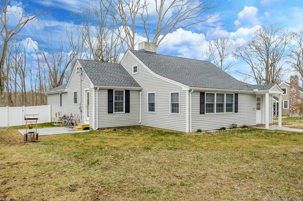52 Whitney Rd, Columbia, CT 06237