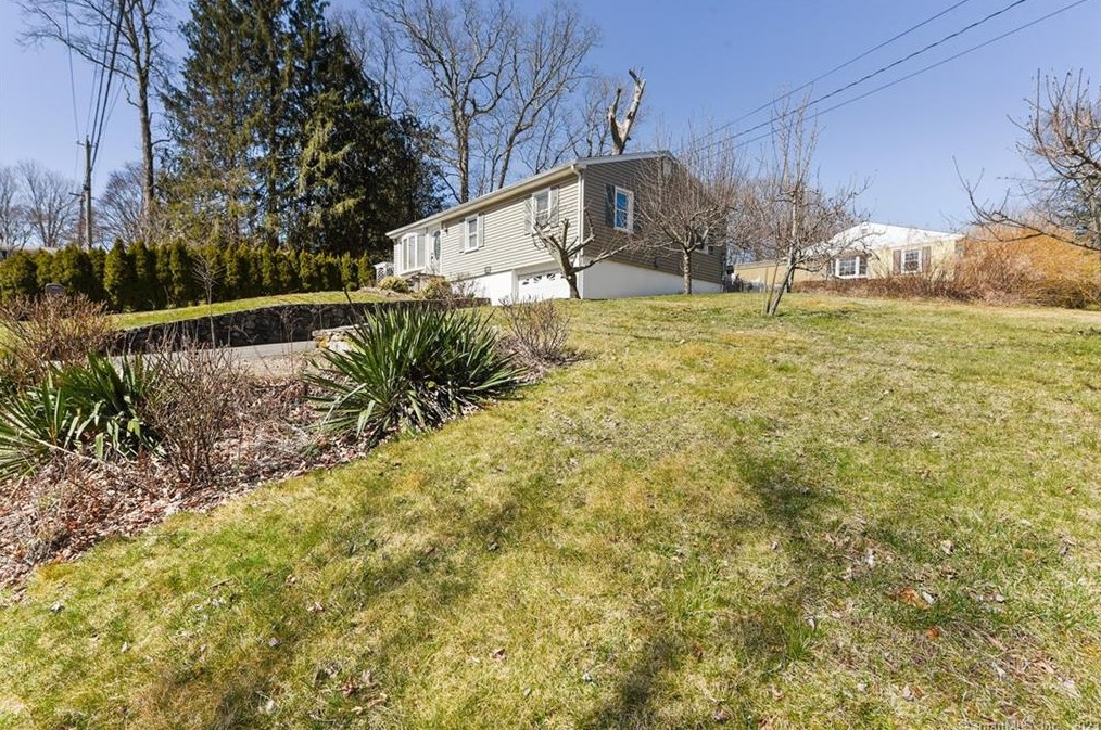 8 Lewis, Watertown, CT 06779