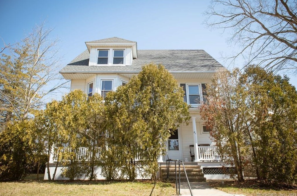 81 Church St #3rd Fl, Branford, CT 06405