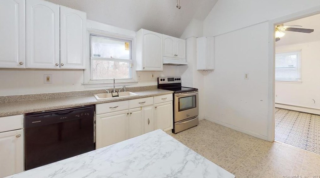 80 Faneuil, Windsor, CT 06095