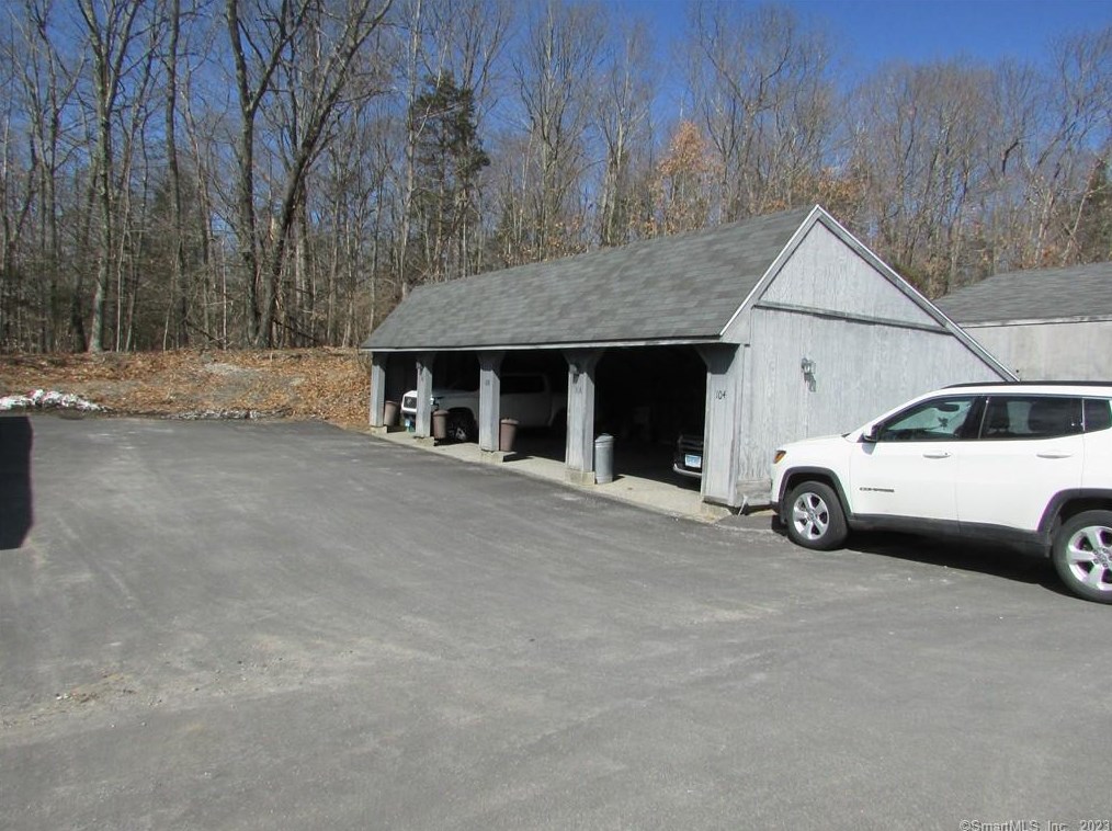 110 Old Farms Ln, Northville CT  06776-3738 exterior