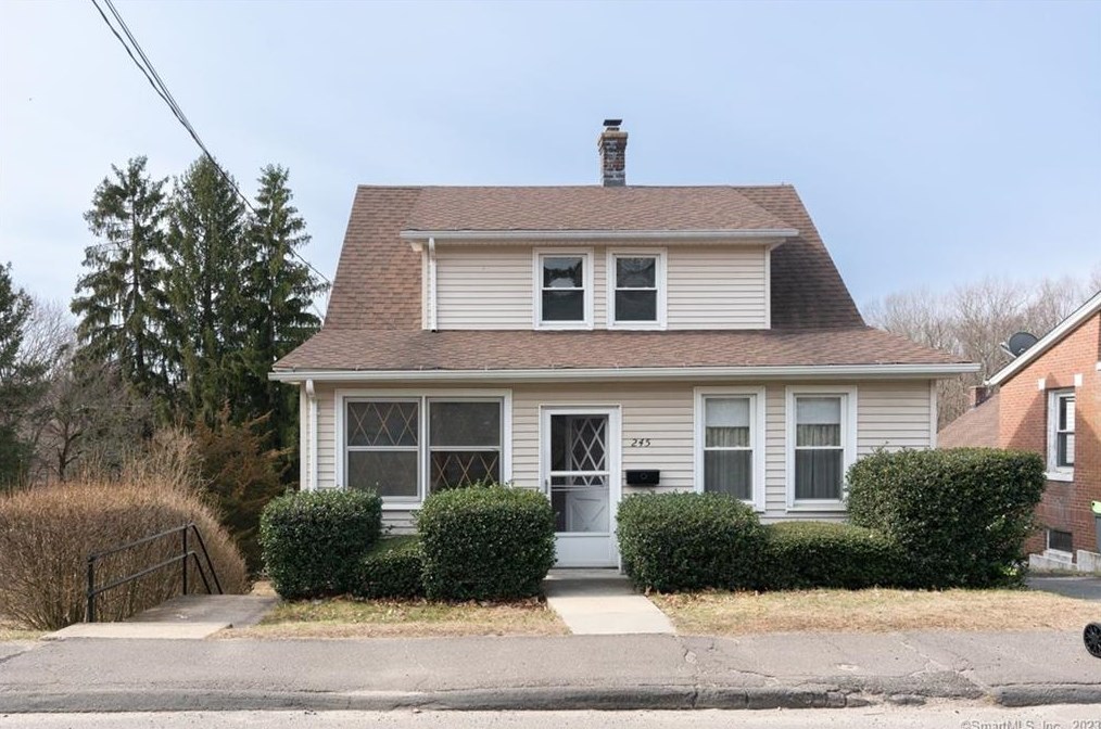 245 Riverside St, Watertown, CT 06779
